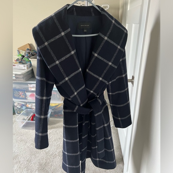 Ann Taylor Navy Plaid Wrap Coat - Picture 4 of 7